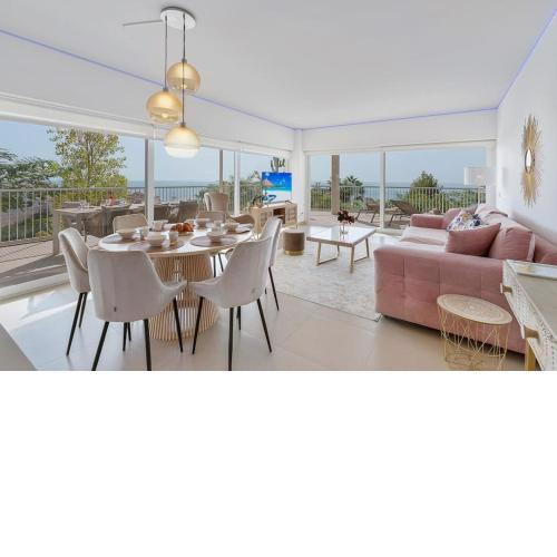 Stylish apartment with oceanview