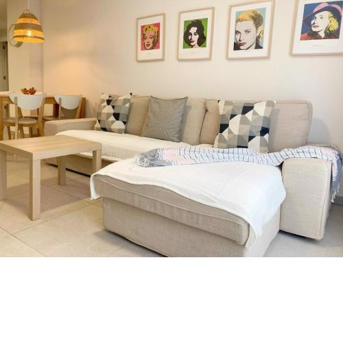 Stylish family flat by Canary365