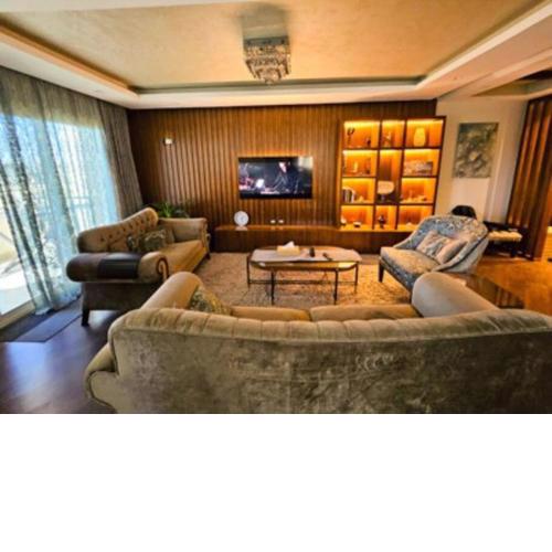 Stylish Oasis in New Cairo: 10 Min to Airport!