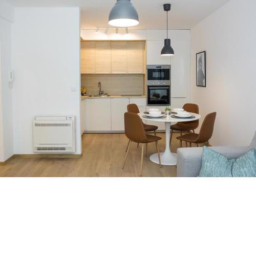 Stylish Retreat / High-end Flat / Varna Downtown