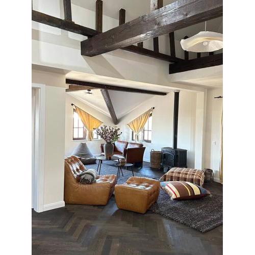 Stylish Two Bedroom Family Apartment