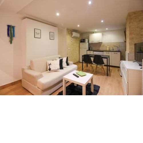 Stylous apartment at the center