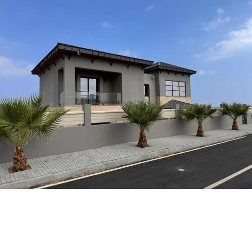 Suat Houses