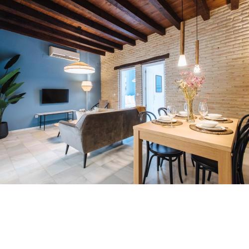 Suites Triana Sevilla Apartments