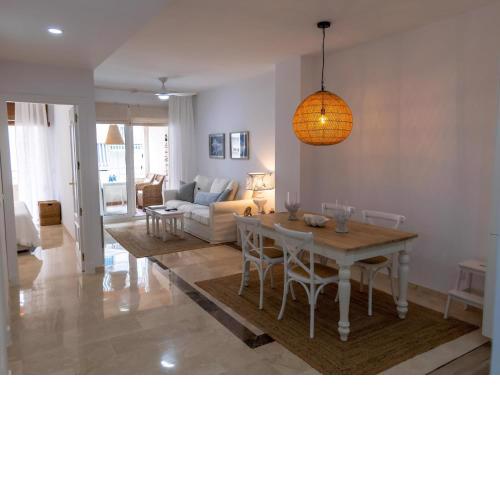 Suitur Milenium apartamento Marbella playa Venus