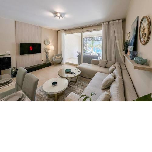 Summer Breeze 2 BDR Pool Sea View Mangroovy