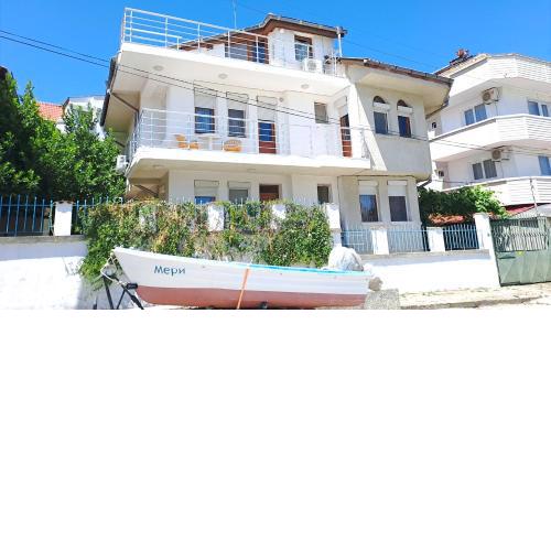 Summerbreath Apartments