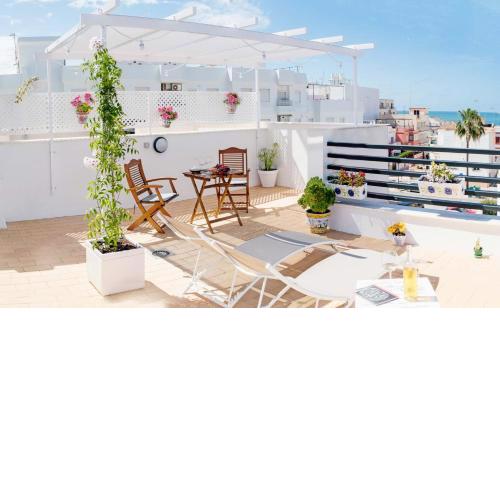 Summerland Apartments Rota
