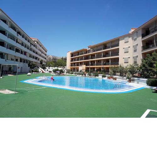Summerland LC Holiday Home