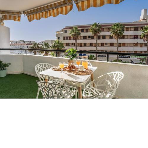 SUMMERLAND LUXURY APARTMENT lN LOS CRISTIANOS
