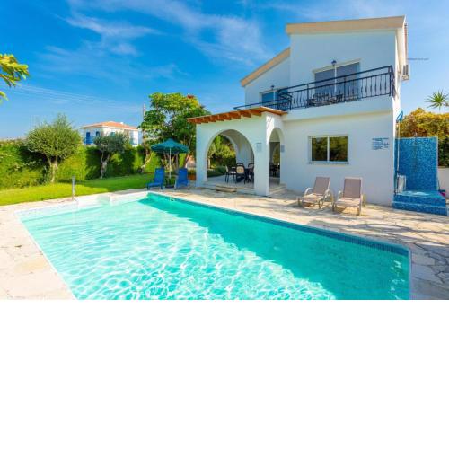 Sun Beach Villa Tria