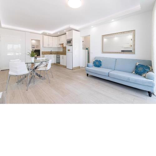 Sun View Apartament - Island Village Heights