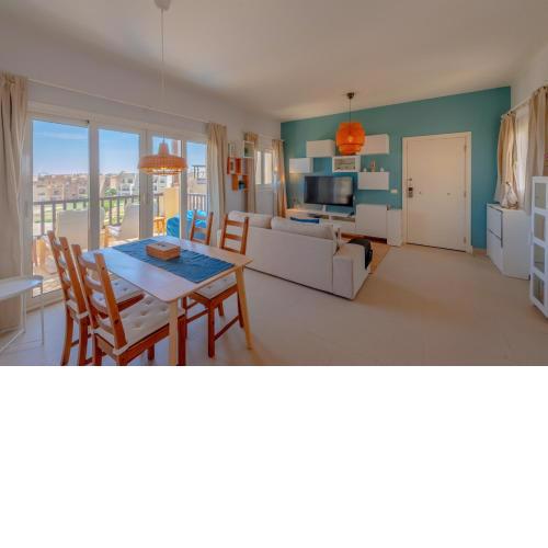 Sunny 2 Bedroom + Private Roof Terrace Lagoon View