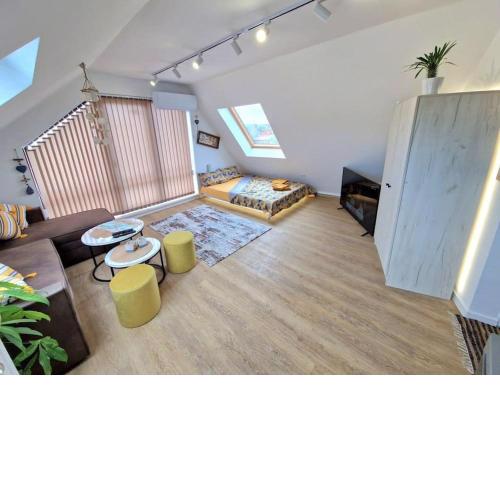 Sunny Apartment in the centre