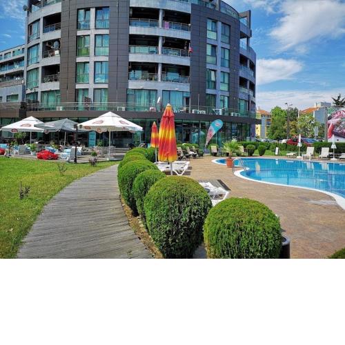 Тристаен апартамент в Sunny beach Plaza, Слънчев бряг
