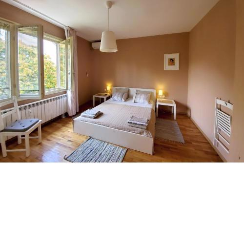 Sunny Central Apartment