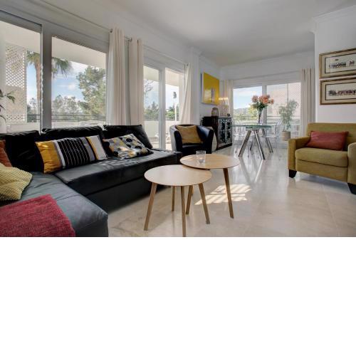 Sunny Golf Apartment