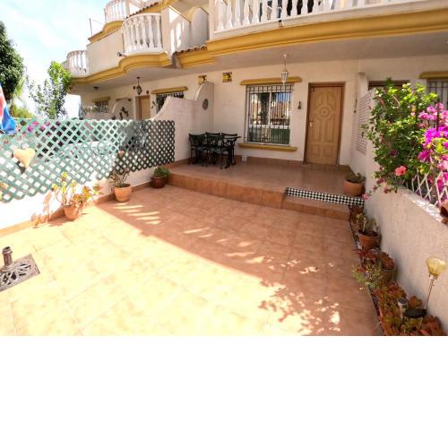 Sunny Holiday Villa Cabo Roig