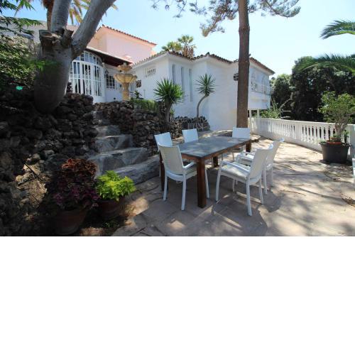 Sunny House, Chayofa