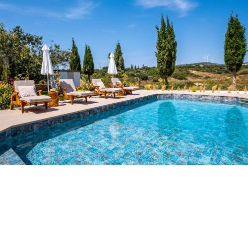 Sunny Paradise Luxury Villa & Hot Tub
