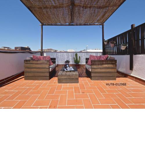 Sunny Rooftop Apartment