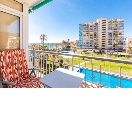 Sunny Seaside Apartment