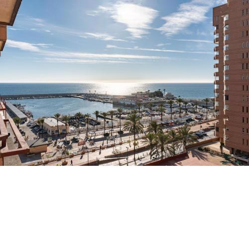 Sunny studio with seaview