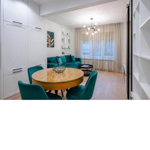 Sunny Stylish Apartment in Sofia