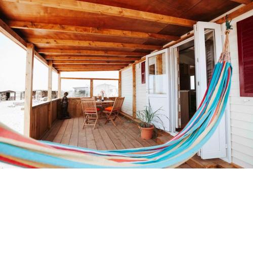 Sunny Tiny House with Sea view