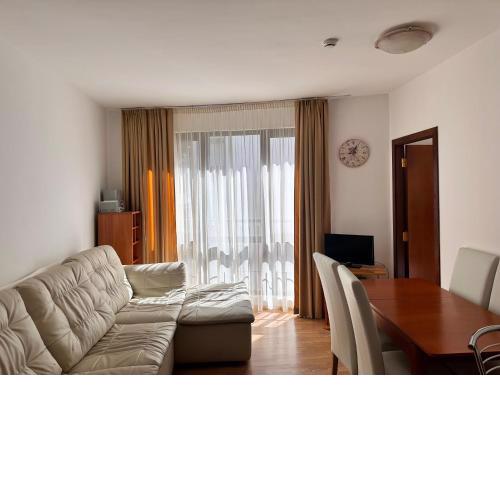 Sunny two bedroom apartment 12 in Tulip , Flora Residence - prime location!
