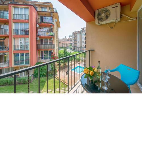 Sunny View Central Holiday Apartments