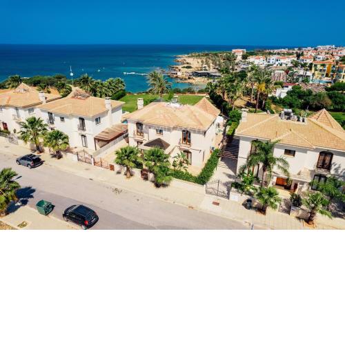 SunnyVillas: 4BR SeaFront Villa*Private Pool*BW44