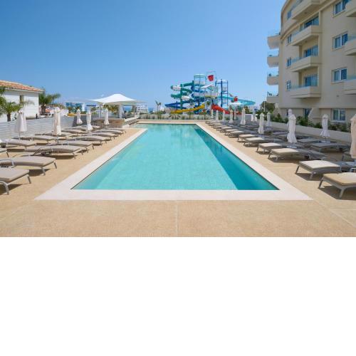 Sunrise Oasis Hotel & Waterpark