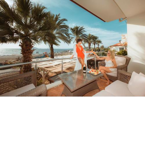 Sunset Beach Villas and Apartments