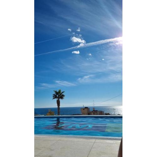 Sunset Cliffs, modern apartment in Benidorm.