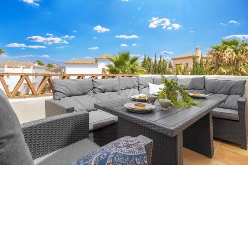Sunset Golf Elegance - Happy Rentals