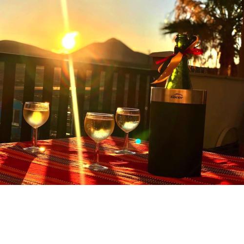 Sunset House et piscine