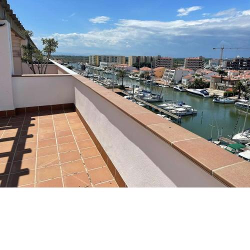 Superbe appartement avec roof top et piscine