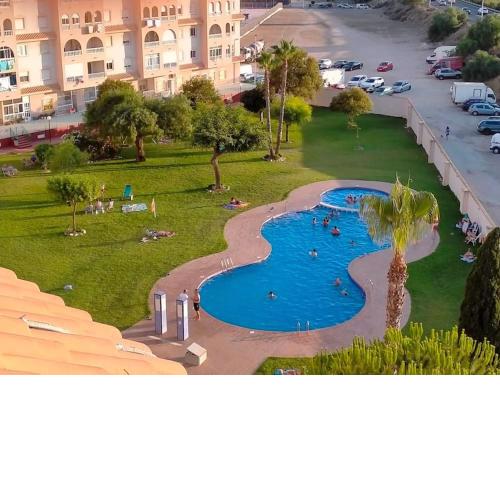 Superbe appartement spacieux en attique 3 chambres piscine VM39