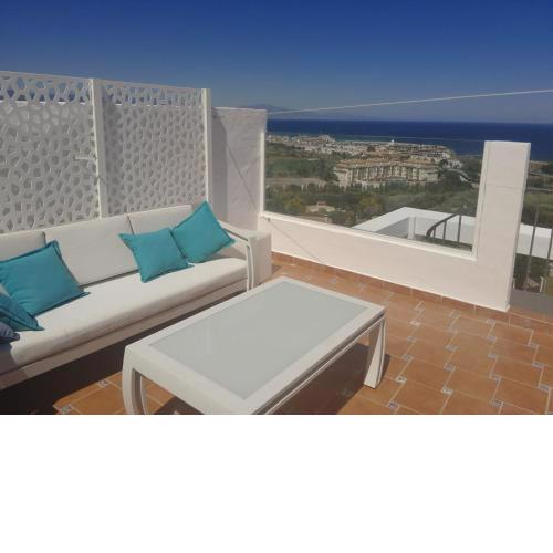 Superbe Penthouse vue époustouflante 180 degrés face à la mer #