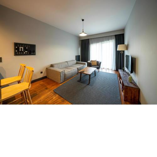 Superior Chic 2Bedroom Apartment with Pool-Security-Gym-Parking B71