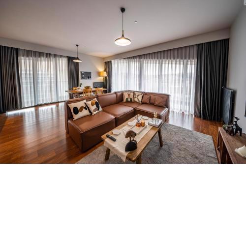 Superior&Chic 2 Bedroom Duplex Apartment with Pool-Security-Gym-Parking B205