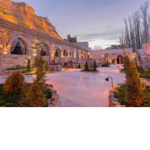 Sur Cave Hotel