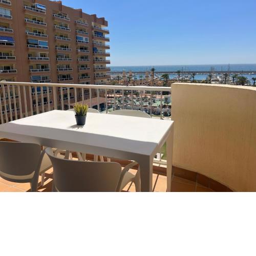 Sur Suites La Marina