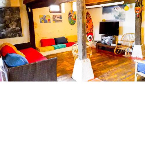 SURFtoLIVE House