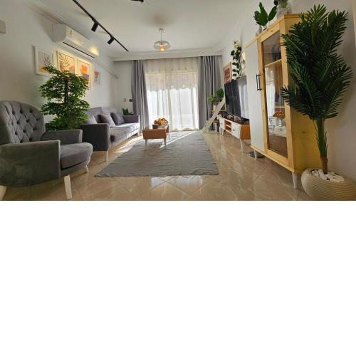Sweet Home with wide garden view
