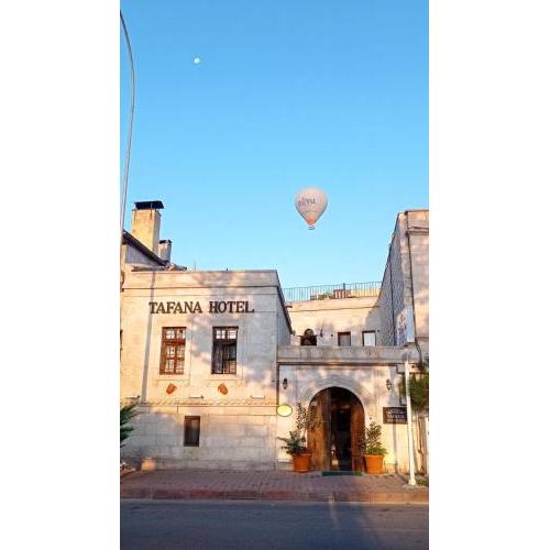 Tafana Cave & Stone Lodge