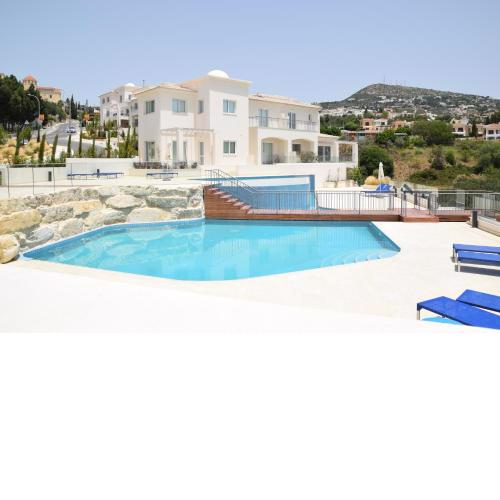 Tala Luxury apartments with pool by Raise