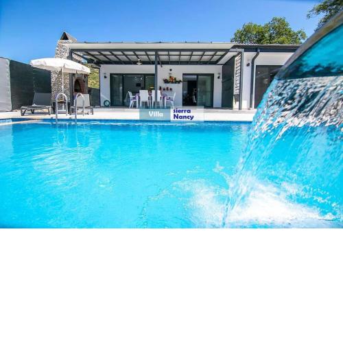 Tam korunaklı villa 'Kayaköy'