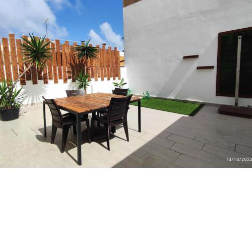 Tamadaba House